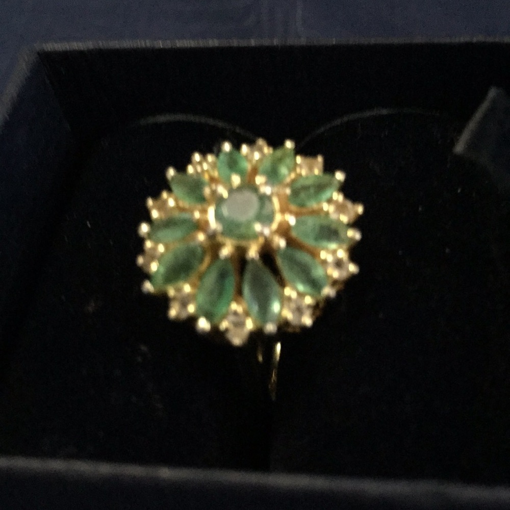 An emerald ring